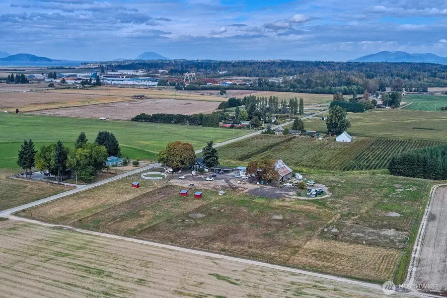 14417 Bradshaw Rd, Mount Vernon, WA 98273 - #2