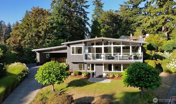 11808 Marine View Drive Sw, Burien, WA 98146