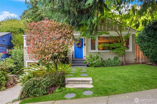 2706 56th Avenue Sw, Seattle, WA 98116