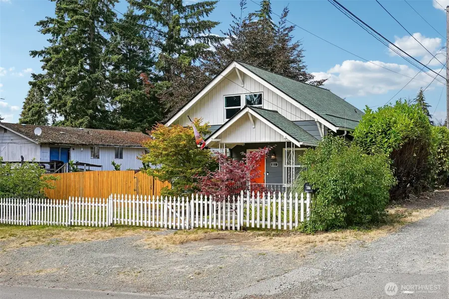 811 S 88th Street, Tacoma, WA 98444 - #2