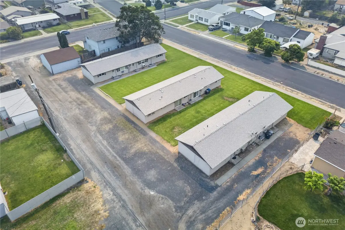 1137 Cascade Avenue, Moses Lake, WA 98837 - #1