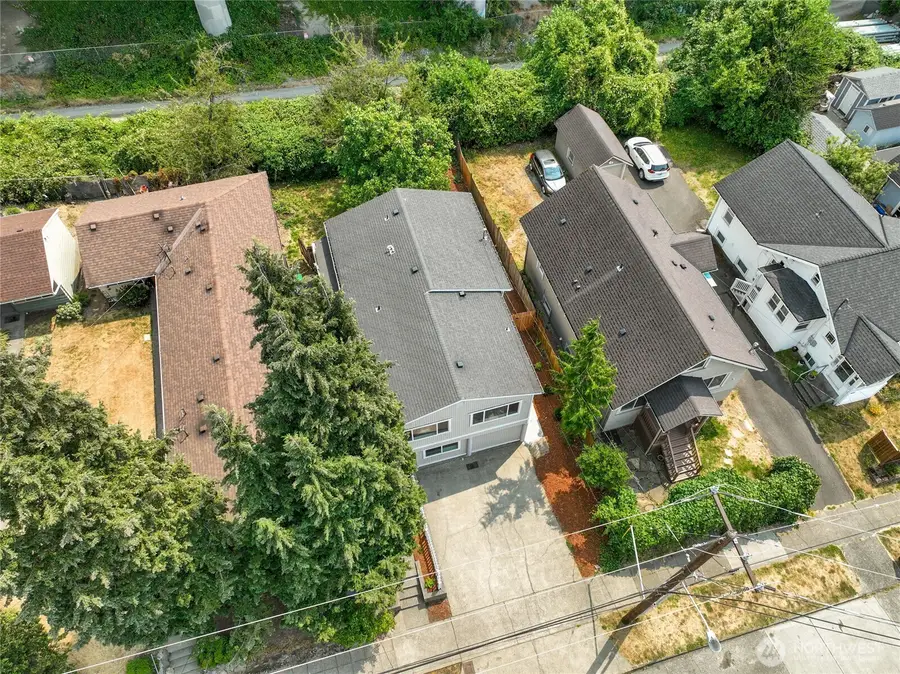 4042 5th Avenue Ne, Seattle, WA 98105 - #3