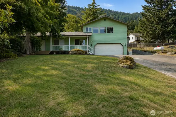 443 Rainbow Drive, Sedro Woolley, WA 98284