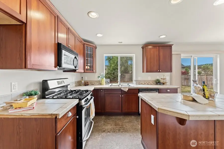 209 Burr Street Ne, Orting, WA 98360 - #3
