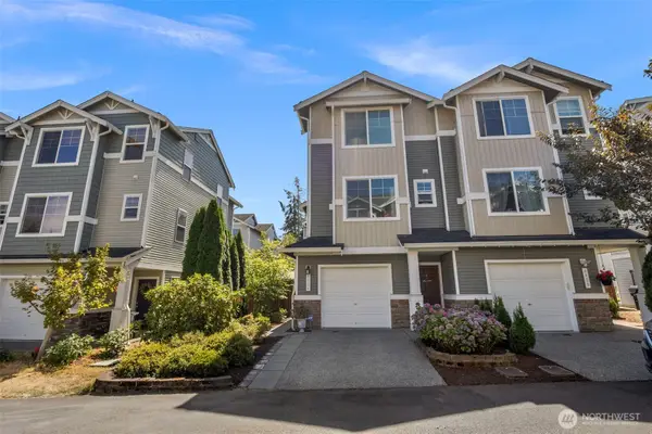 402 126th Place Se #A, Everett, WA 98208