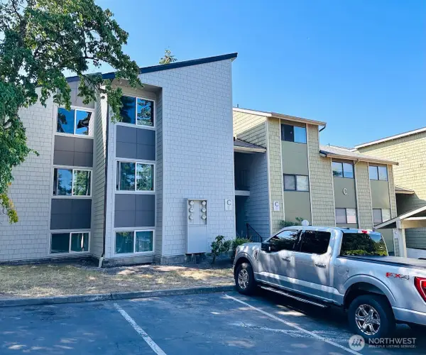 2020 Grant Avenue S #C301, Renton, WA 98055