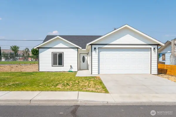 248 SE Pioneer Ave, Ephrata, WA 98823