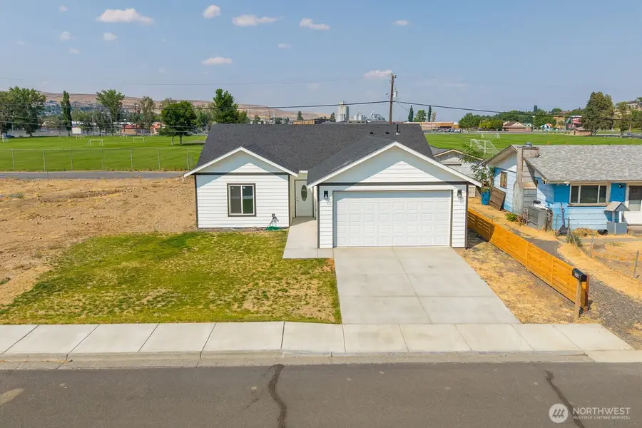 248 SE Pioneer Ave, Ephrata, WA 98823 - #2