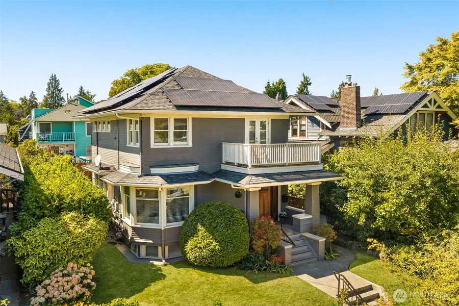 4549 Thackeray Place Ne, Seattle, WA 98105 - #2