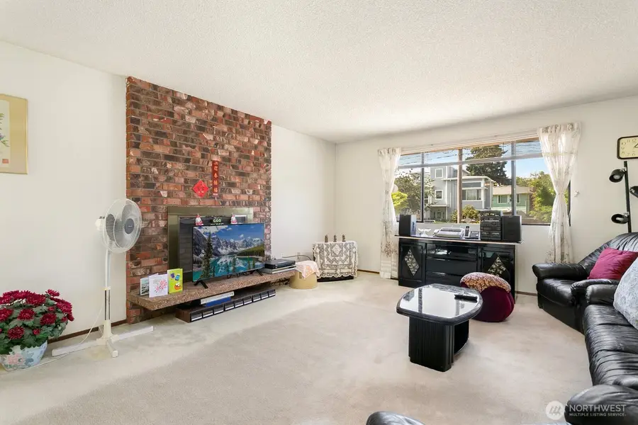 6774 28th Avenue S, Seattle, WA 98108 - #3