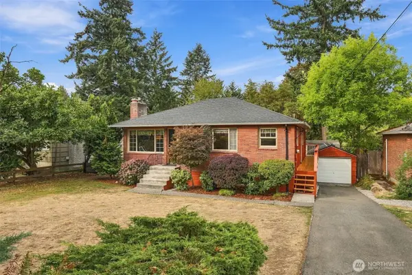 13045 Corliss Avenue N, Seattle, WA 98133