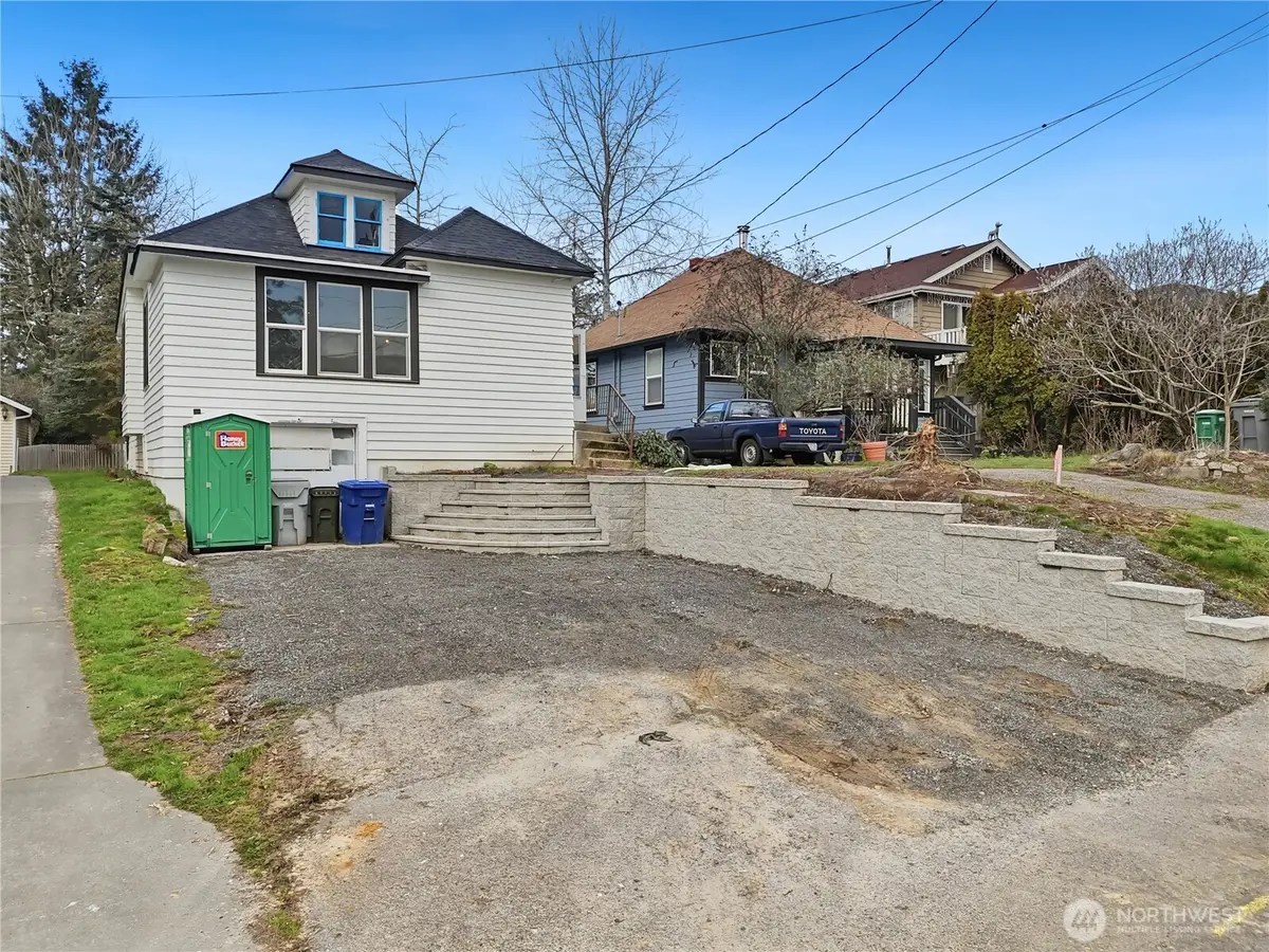 285 Earlington Avenue Sw, Renton, WA 98057 - #1