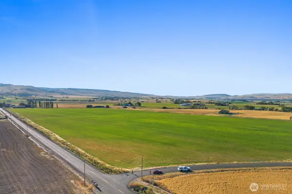 2 Edge Bluff Loop, Ellensburg, WA 98926