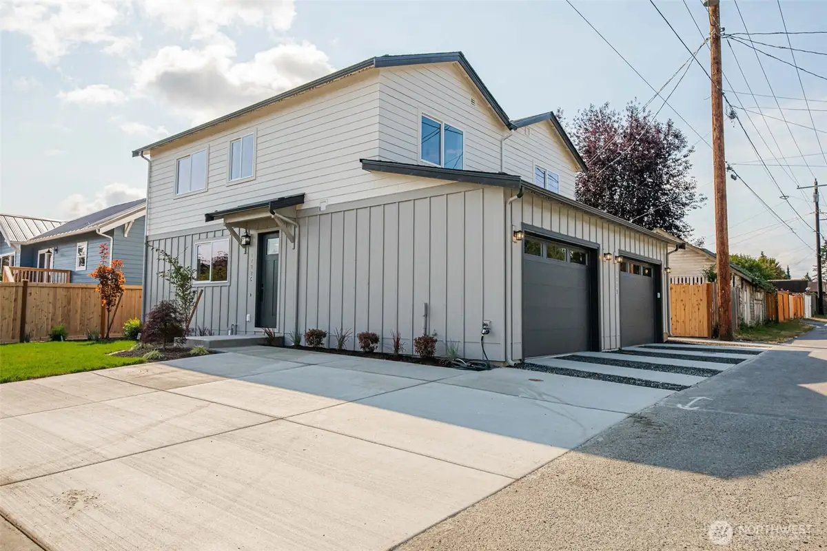 1702 Rainier Avenue #B, Everett, WA 98201 - #1