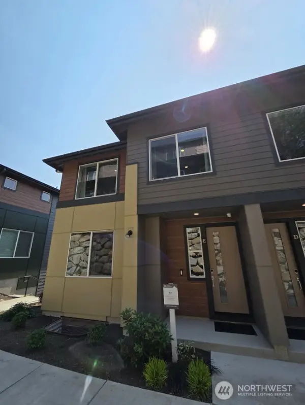 13202 NE 127th Court #E, Kirkland, WA 98034