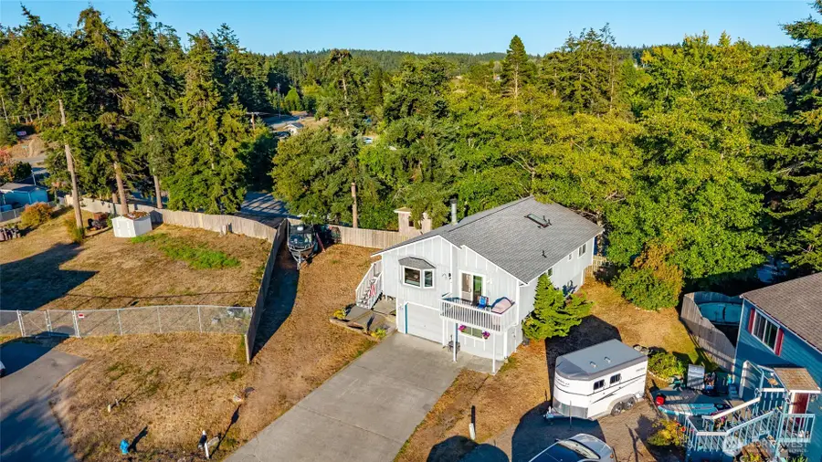 637 Cranberry Drive, Oak Harbor, WA 98277 - #2