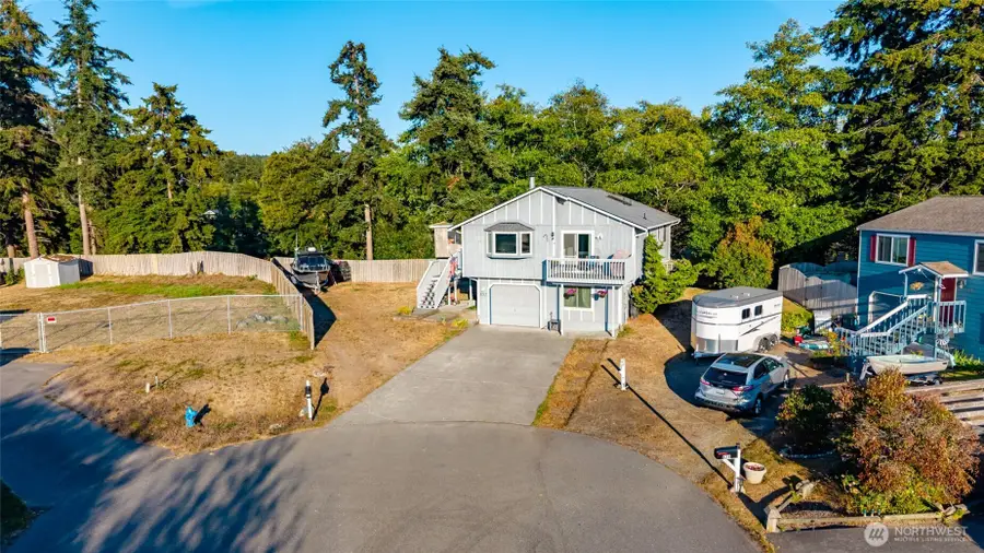 637 Cranberry Drive, Oak Harbor, WA 98277 - #3