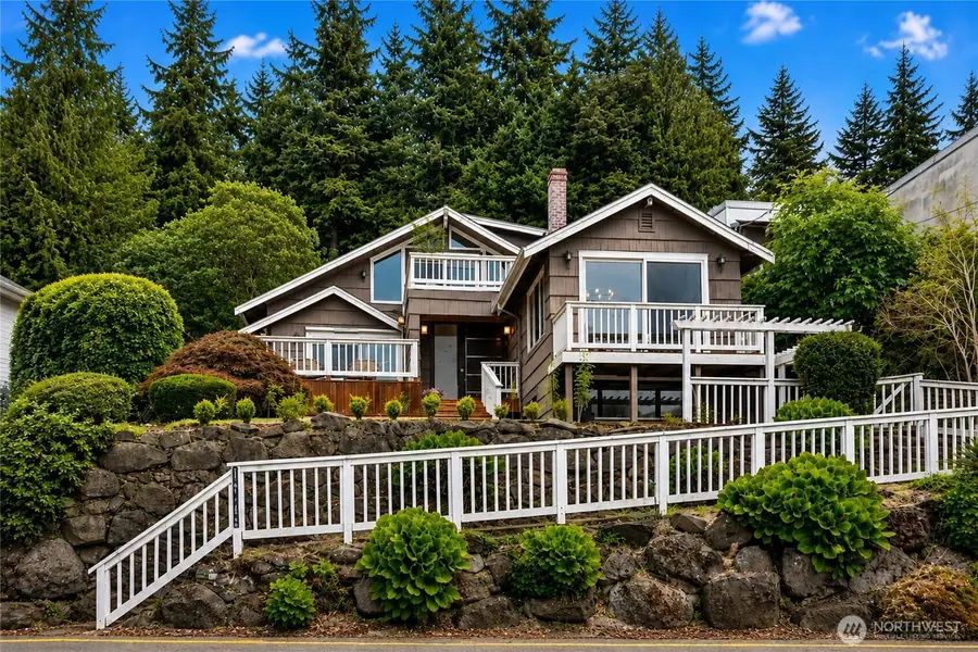 13142 Holmes Point Drive Ne, Kirkland, WA 98034 - #3