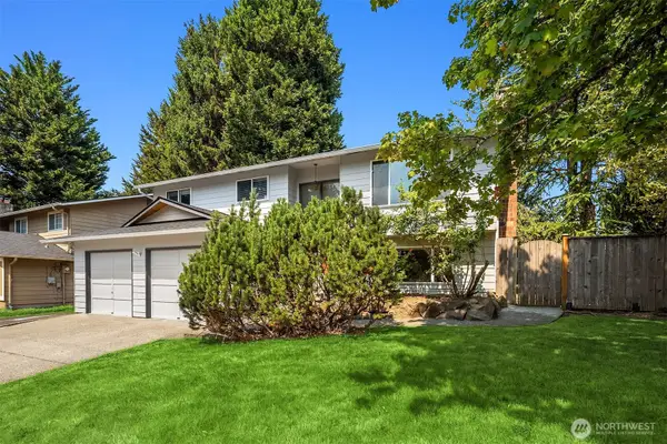 12916 NE 136th Place, Kirkland, WA 98034