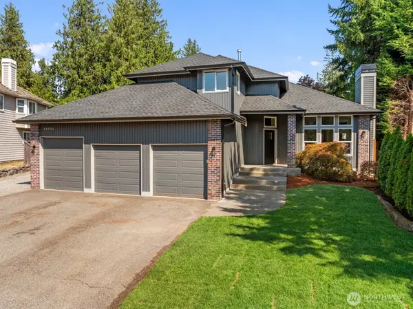 25738 215th Court Se, Maple Valley, WA 98038