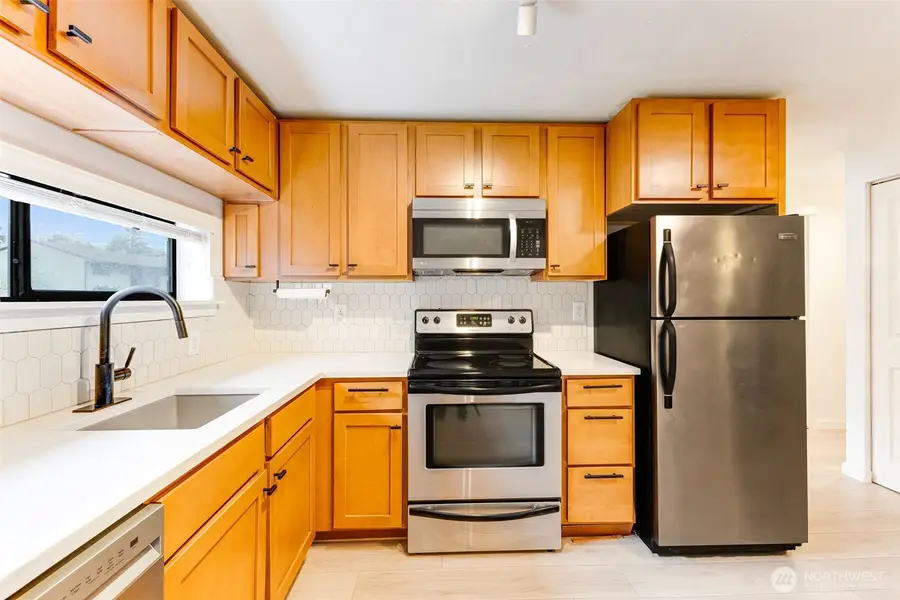 23405 16th Avenue S #C203, Des Moines, WA 98198 - #3