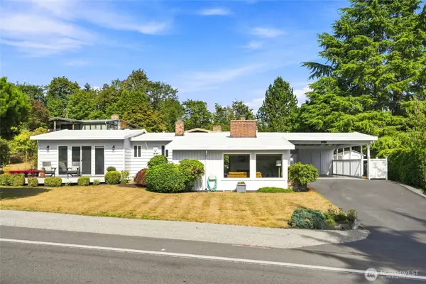 18112 60th Avenue Ne, Kenmore, WA 98028