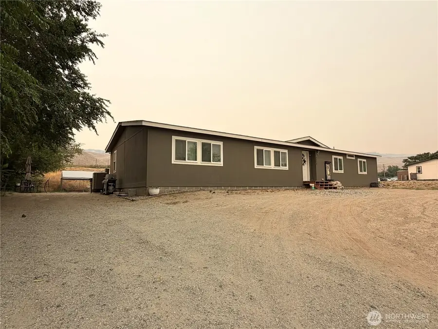 2228 Tacoma Avenue, Bridgeport, WA 98813 - #2
