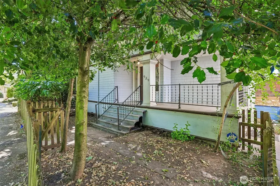 929 13th Avenue E, Seattle, WA 98102 - #3
