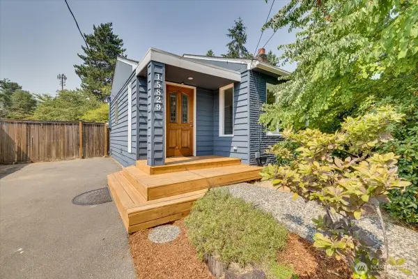 15829 26th Avenue Ne, Shoreline, WA 98155
