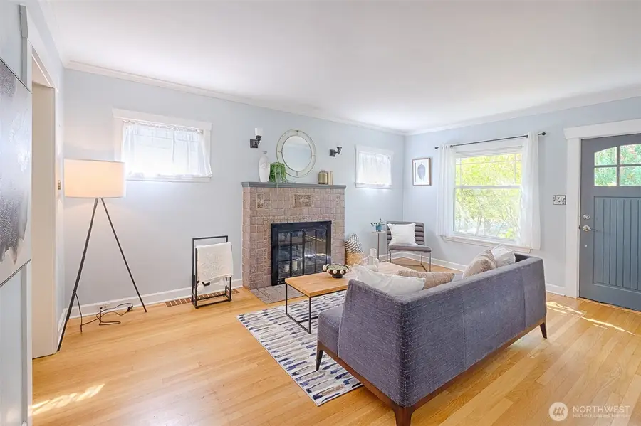 7032 22nd Avenue Nw, Seattle, WA 98117 - #3