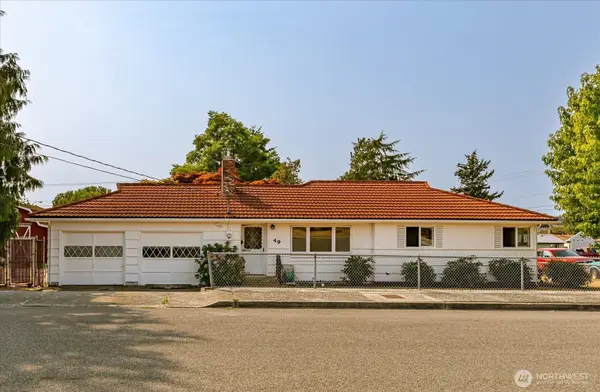 49 SE Pasek Street, Oak Harbor, WA 98277