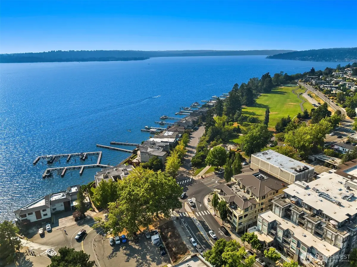 210 Market Street #304, Kirkland, WA 98033 - #1