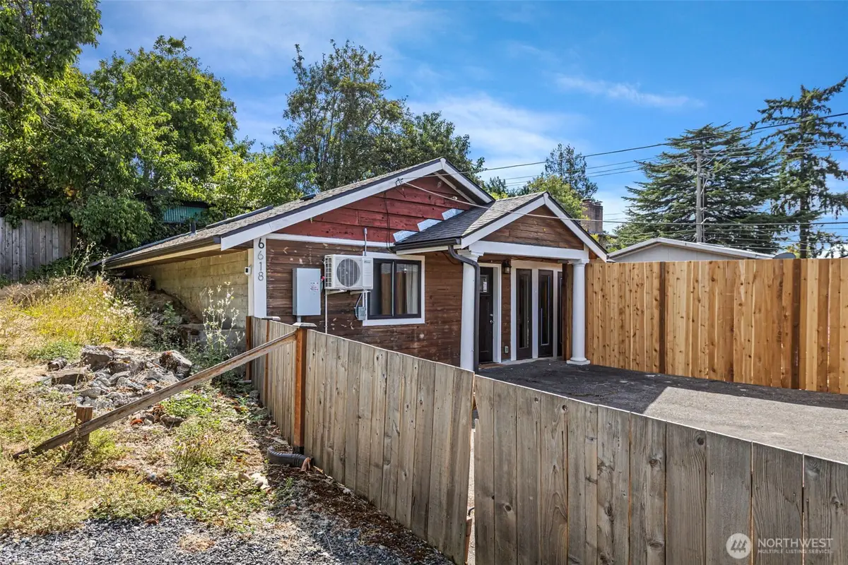 6618 43rd Avenue S, Seattle, WA 98118 - #1