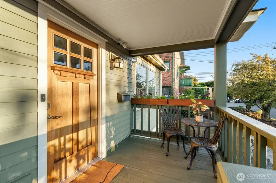 3006 11th Avenue W, Seattle, WA 98119 - #2