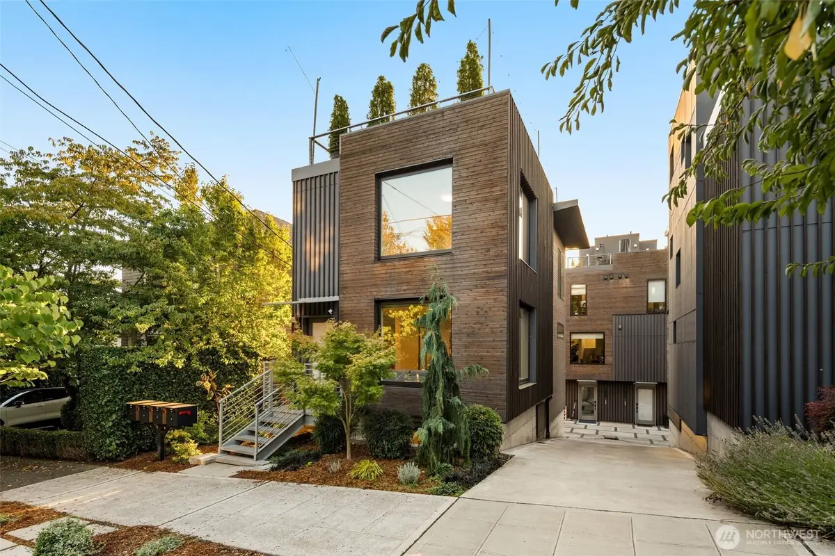 1105 Yakima Avenue S, Seattle, WA 98144 - #1