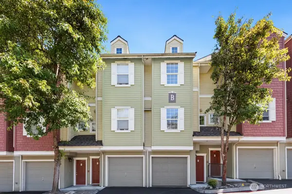 1800 NE 40 Street #B-4, Renton, WA 98056