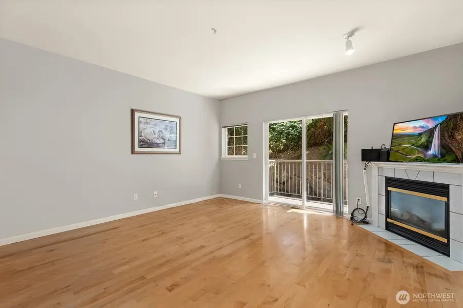 1800 NE 40 Street #B-4, Renton, WA 98056 - #3