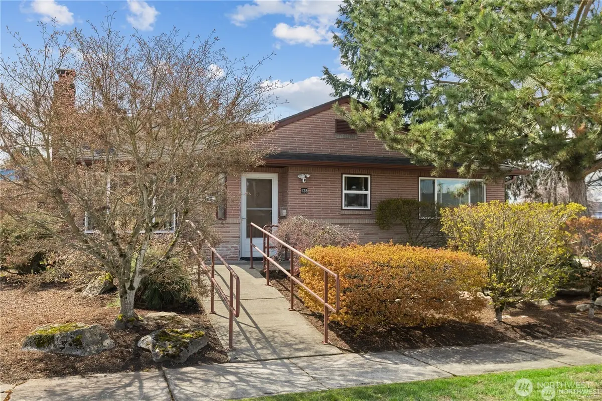 128 14th Street Se, Auburn, WA 98002 - #1