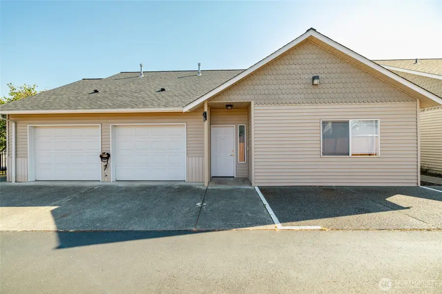 323 N Laventure Road #D, Mount Vernon, WA 98273 - #2
