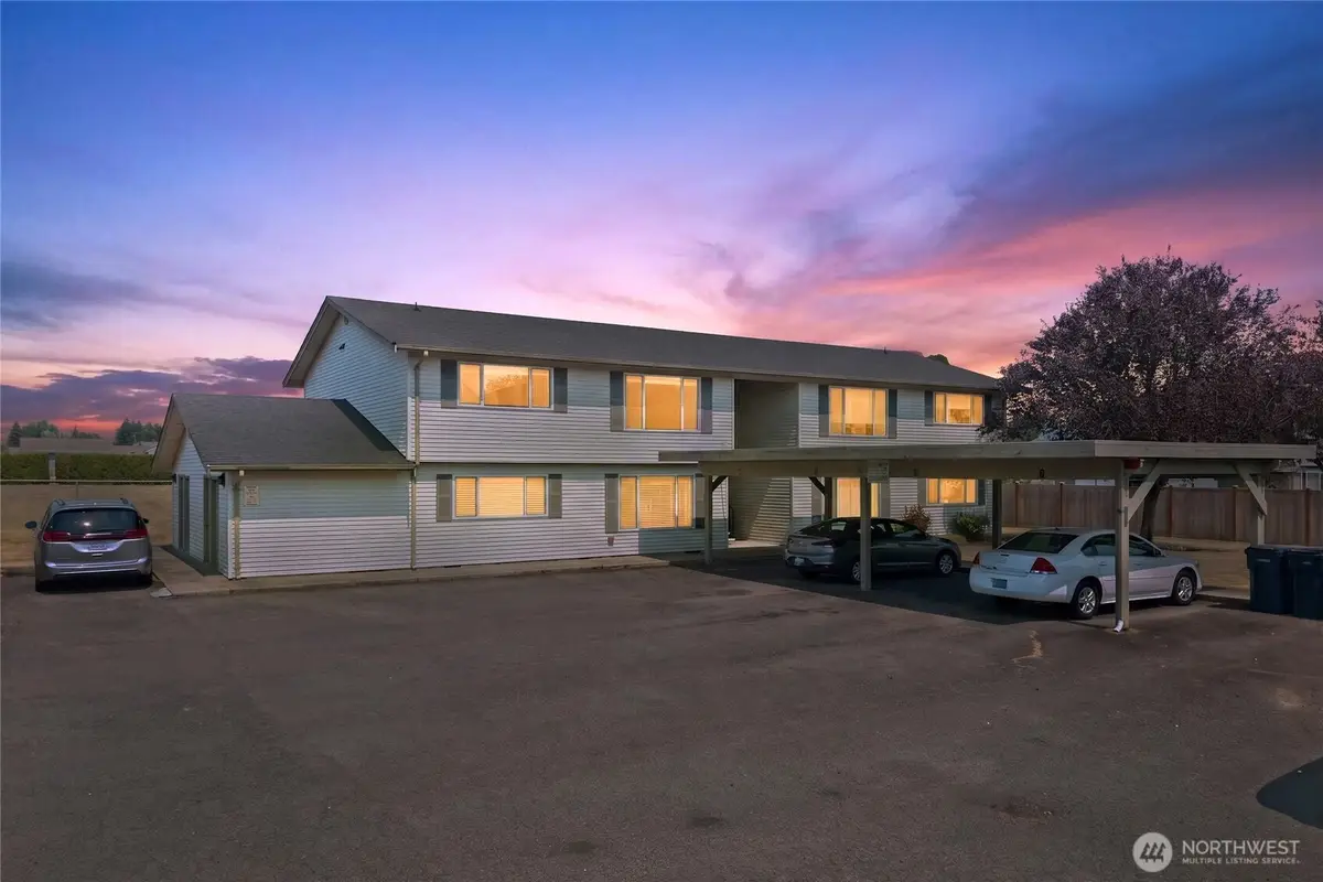 203 Farrelly Street, Enumclaw, WA 98022 - #1