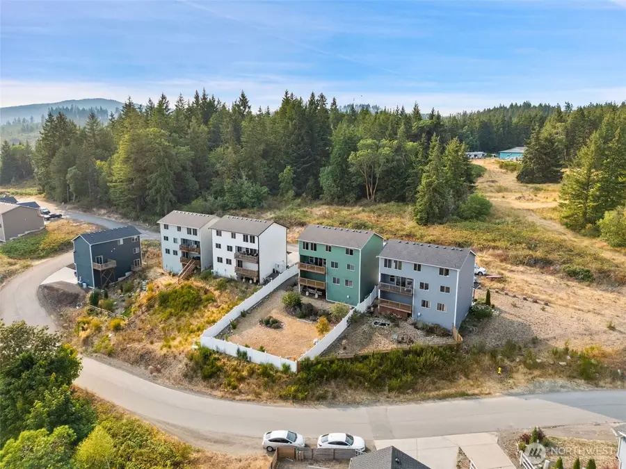 2416 W Echo Bay Dr, Bremerton, WA 98312 - #3