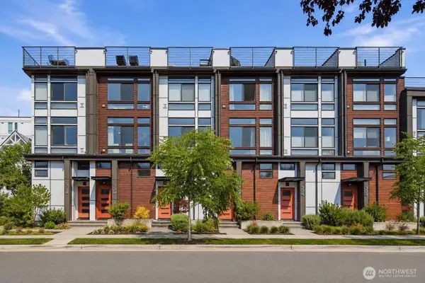 720 N 43rd St, Seattle, WA 98103