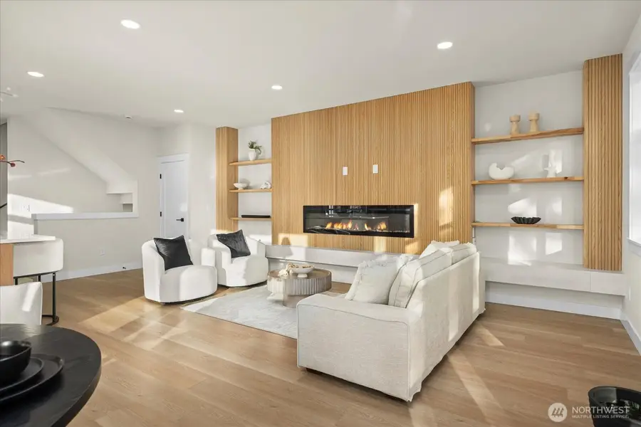 14308 Roslyn Place N, Seattle, WA 98133 - #3