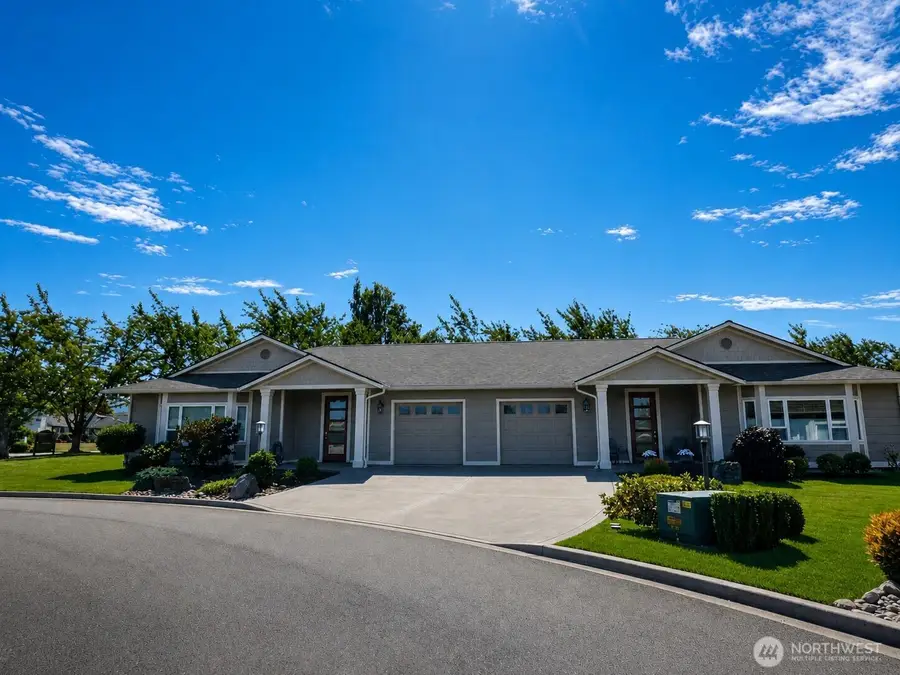 530 Evergreen Farm Way, Sequim, WA 98382 - #3