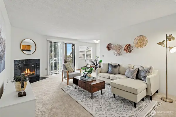 2020 Grant Avenue S #D206, Renton, WA 98055