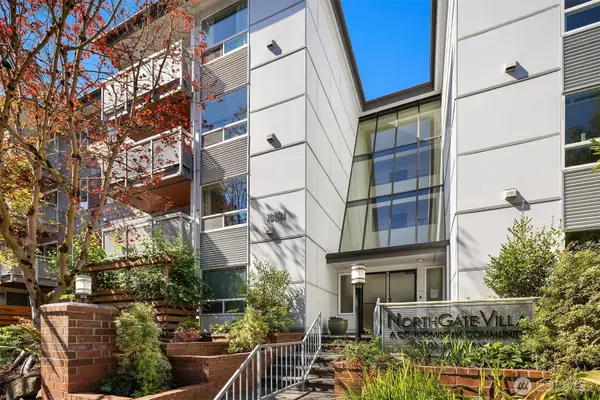 10501 8th Avenue Ne #127, Seattle, WA 98125