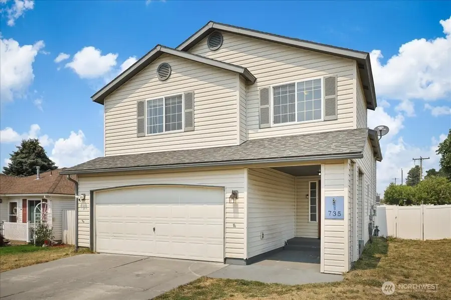 735 E Tara Lee Avenue, Medical Lake, WA 99022 - #3