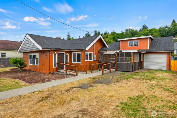 107 Eklund Avenue, Hoquiam, WA 98550
