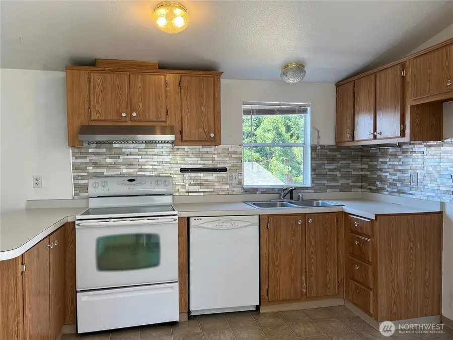 23811 101st Avenue E #16, Graham, WA 98338 - #2