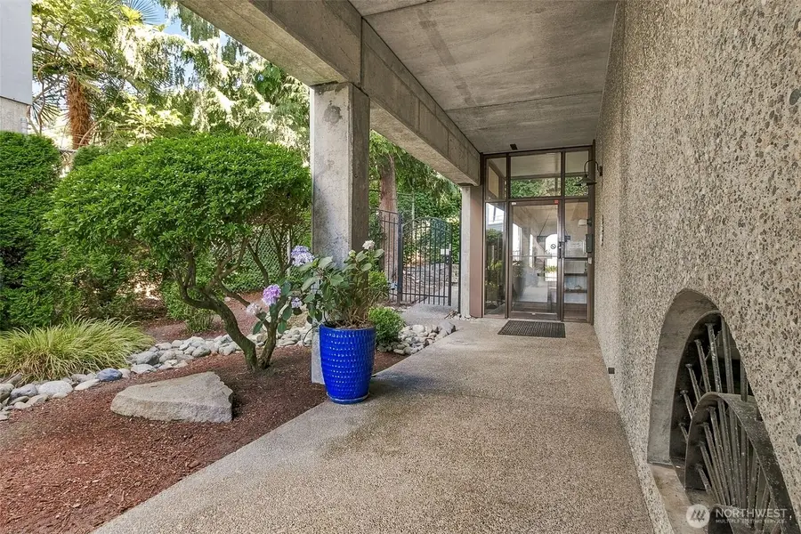 22222 Dock Avenue S #2C, Des Moines, WA 98198 - #2
